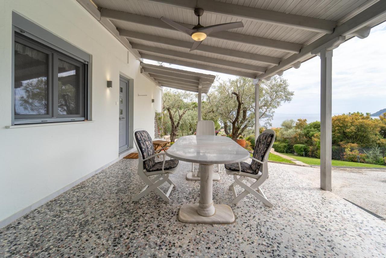 Villa Elia Kavala - Mediterranean Holiday Villa PalaiónTsiflíkion Extérieur photo
