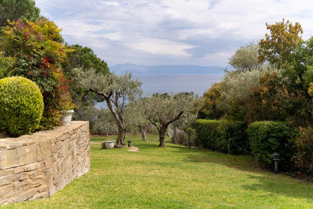 Villa Elia Kavala - Mediterranean Holiday Villa PalaiónTsiflíkion Extérieur photo